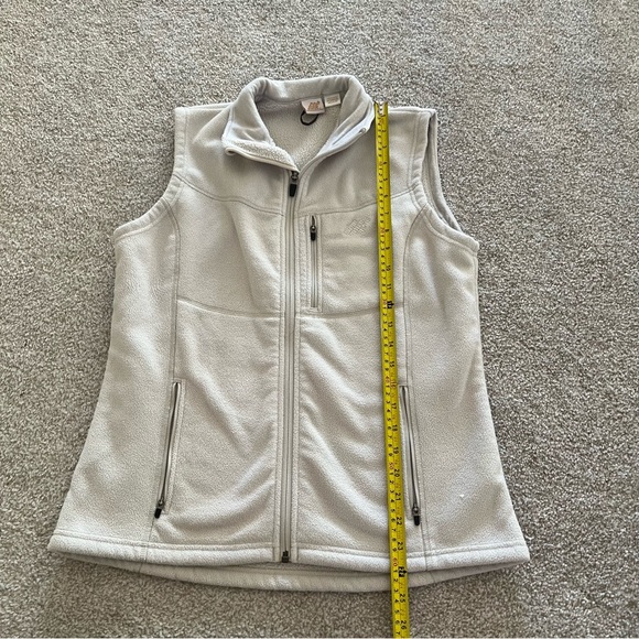 Eastern Mountain Sports White Fleece Vest w Zip Pockets - Picture 12 of 12